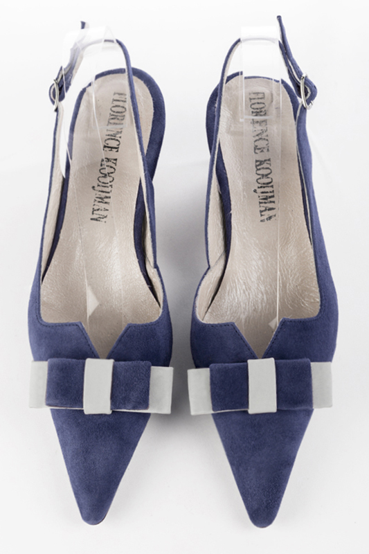 Prussian blue and pure white women's open back shoes, with a knot. Pointed toe. Medium comma heels. Top view - Florence KOOIJMAN